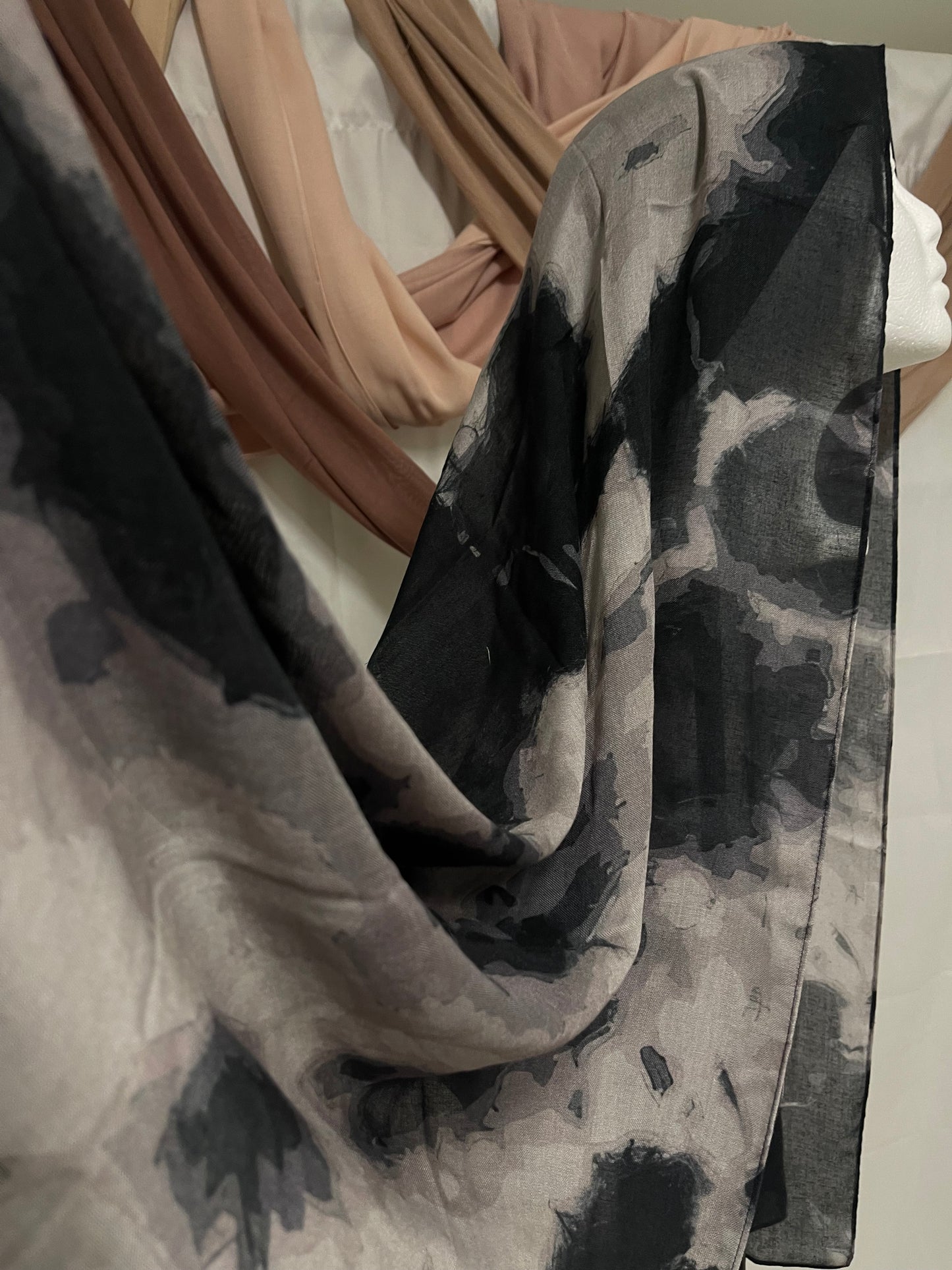 Midnight Ripple Modal