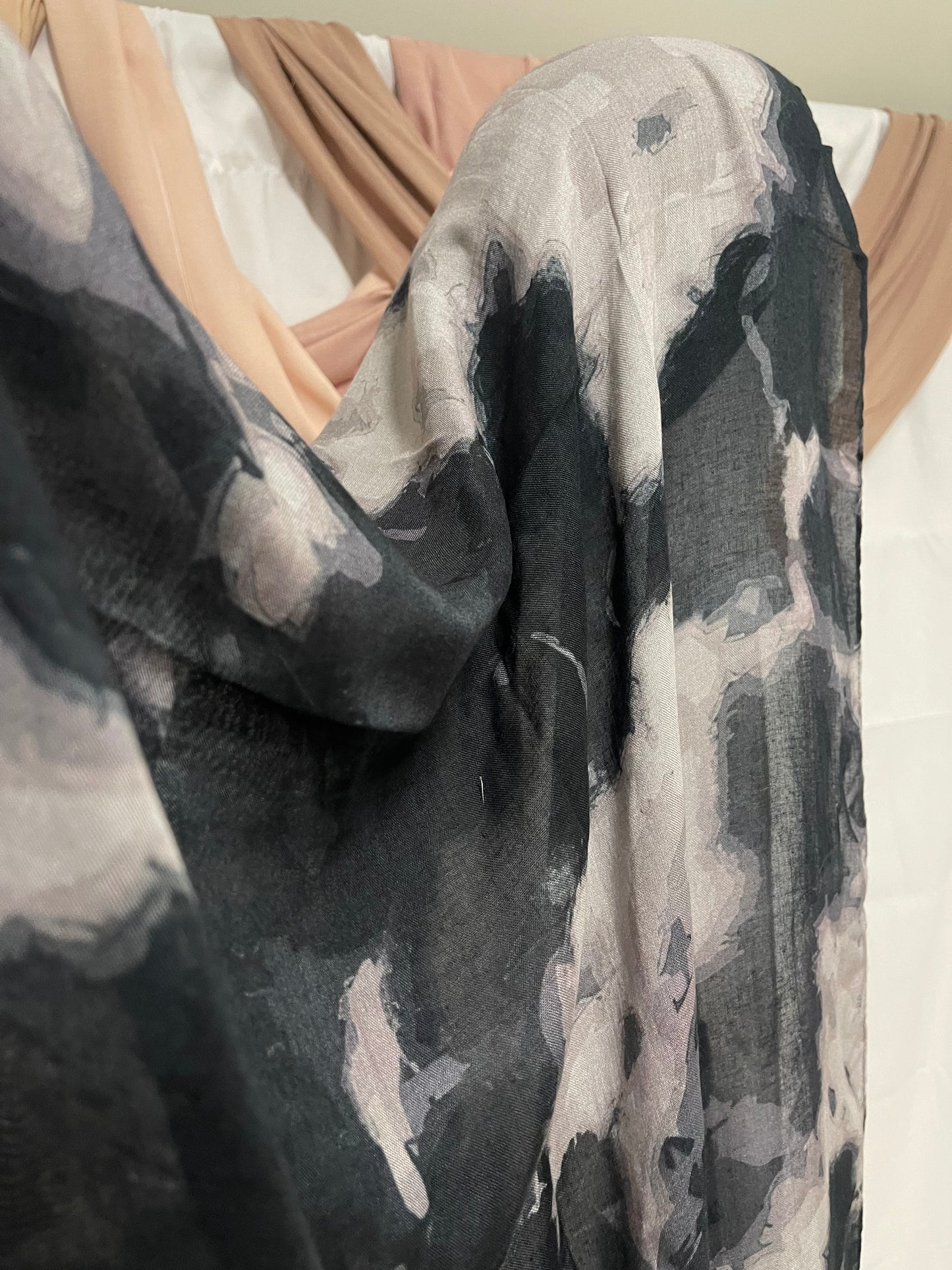 Midnight Ripple Modal