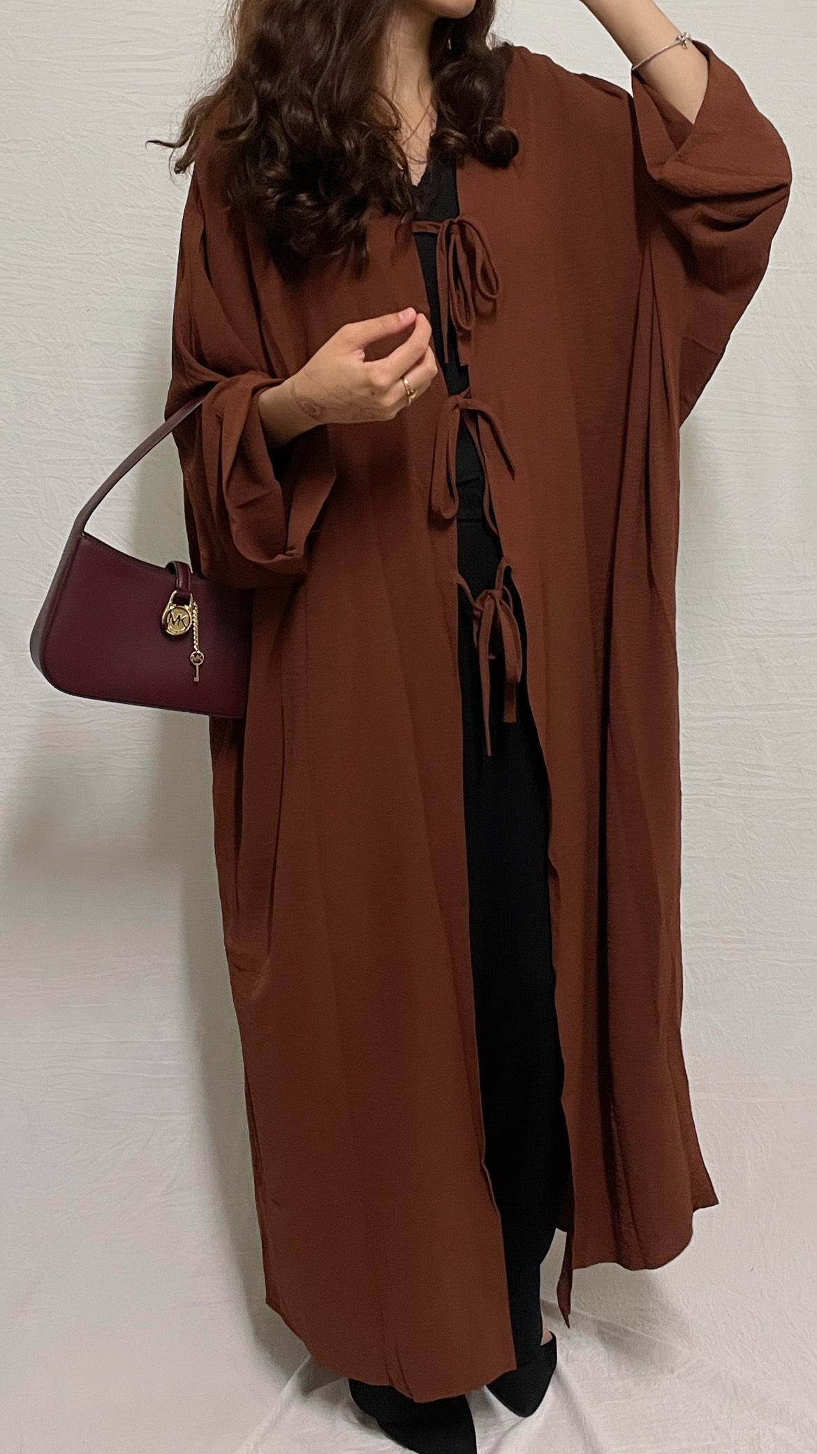 Tie abaya